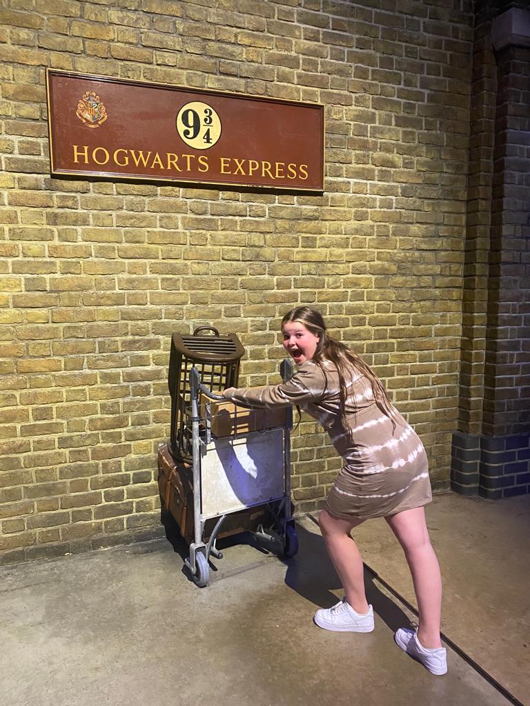 Girl on platform 9¾